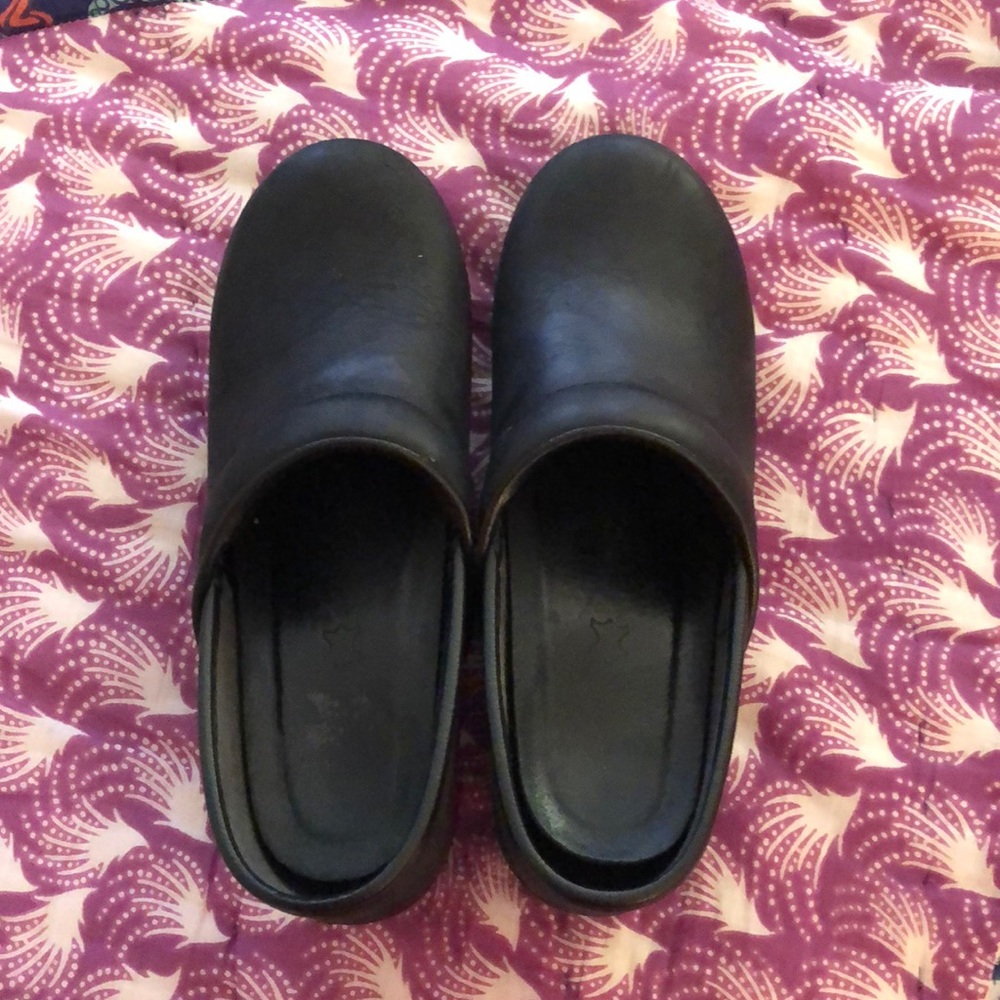 Black Dansko XP